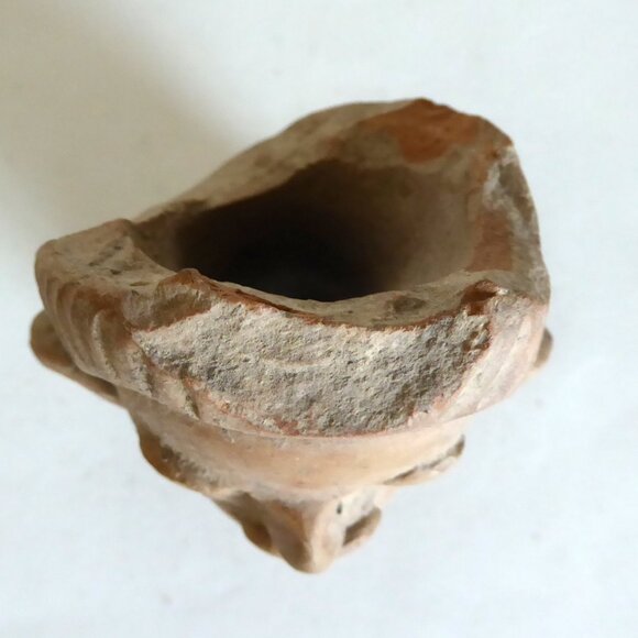ANCIENT PRE-COLUMBIAN CLAY POTTERY EARTHENWARE SEATED FEMALE ARTIFACT (DAMAGED) - Picture 10 of 11